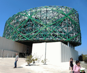 exterior of el gran museo del mundo maya merida
