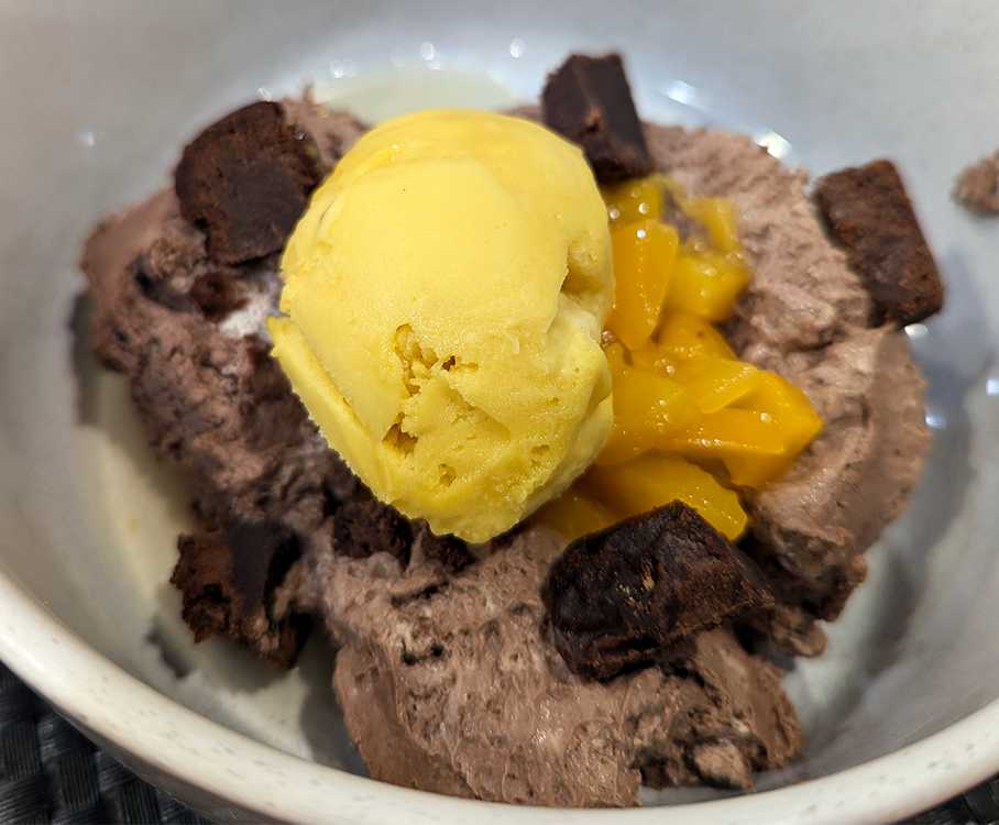 chocolate mousse with brownies and mango ice-cream at portillo restaurante
