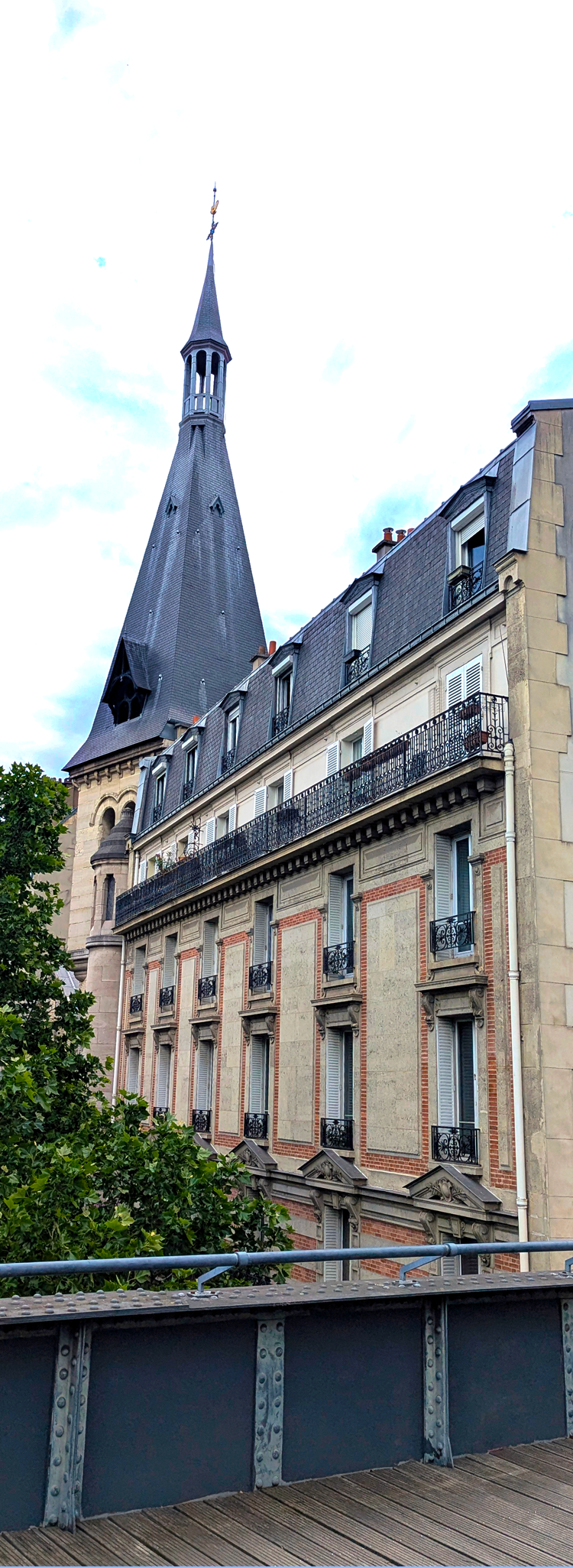 along promenade plantee in Paris
