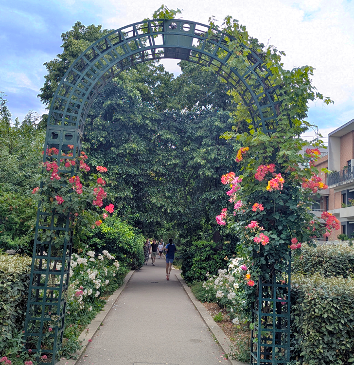 flowers along along promenade plantee in Paris