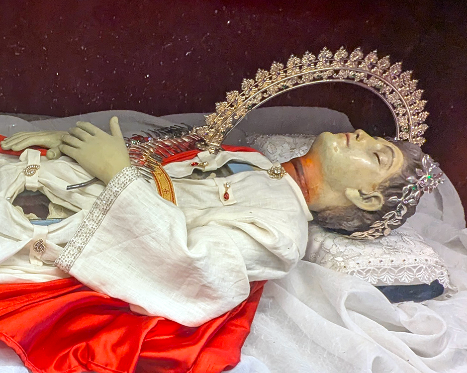san maximiliano maria kolbe statue in zapopan